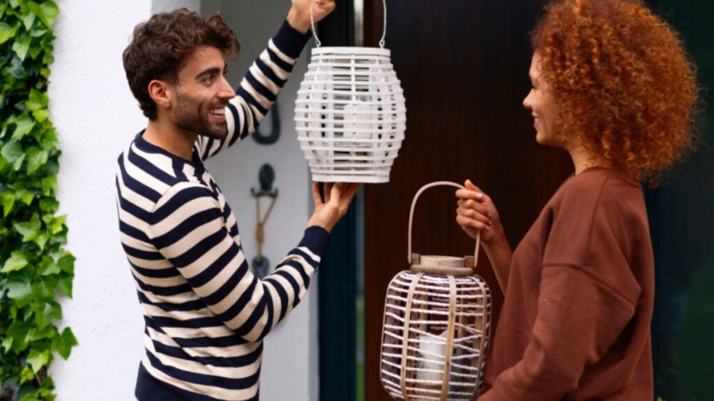 Rechargeable Lamp vs. Traditional Lighting: Which Is Right for You?